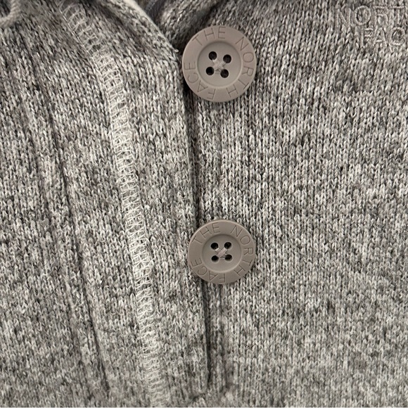 The North Face Pullover Womens Size XS Grey Hood Quarter Button Long Sleeve - Picture 5 of 13